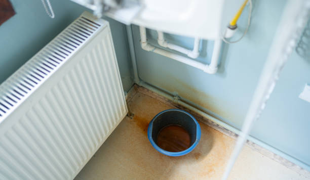 Best Emergency water damage restoration  in Lincoln Village, CA